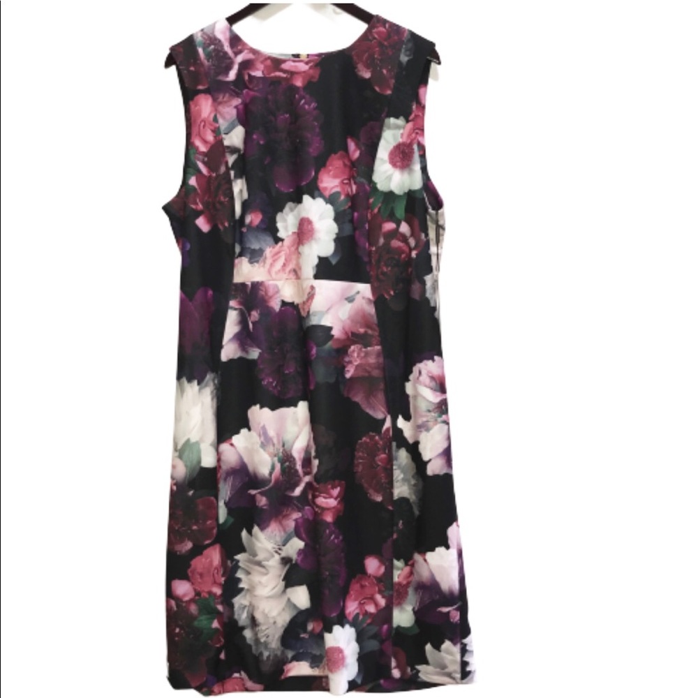 Calvin Klein || NWT Sleeveless floral dress